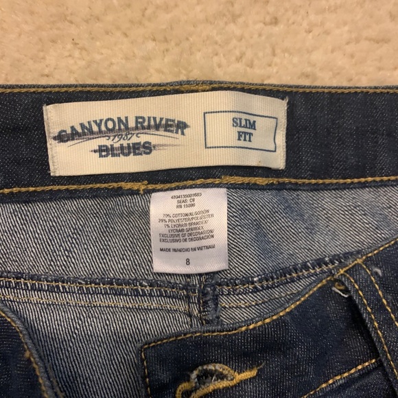 Blue Jeans - Picture 2 of 4